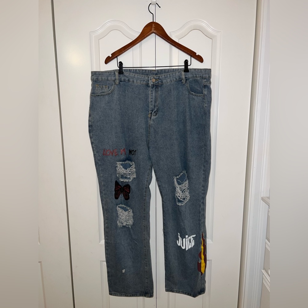 Women’s Fashion Jeans, 4XL. Painted, Disstressed, Juice, Not Sweet Y-5. NWT